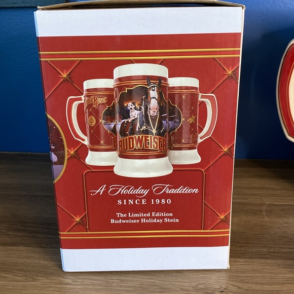 Limited Edition Budweiser Holiday Stein 2022 - Picture 6 of 8